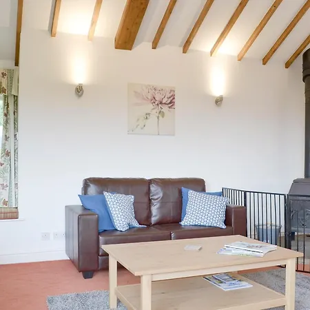 Leyfield Coach House *