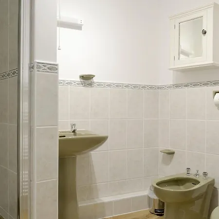 Leyfield Coach House * קירבי לונסדייל